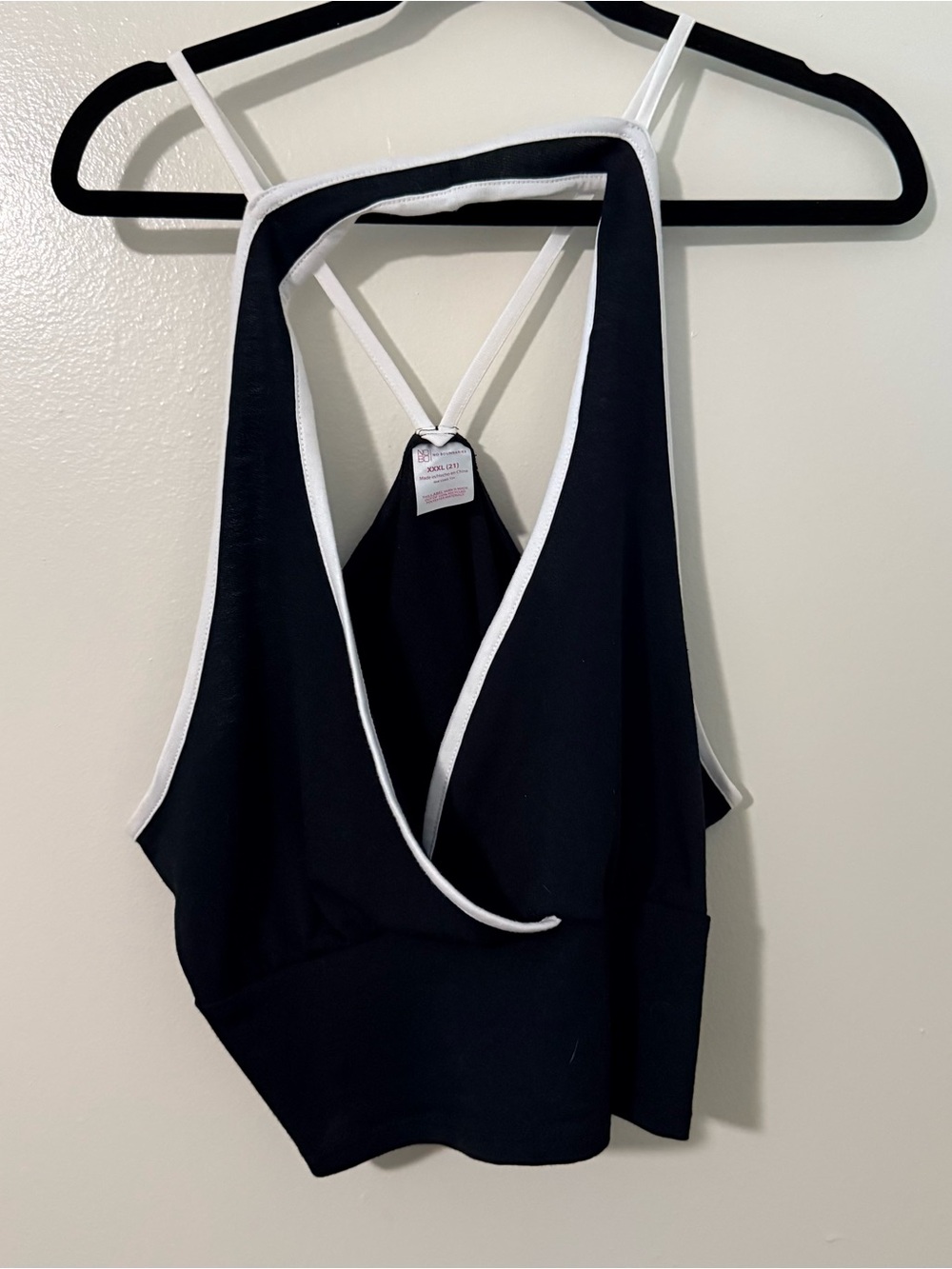 No Boundaries Women's Plus XXXL (21) D Black/White Bikini Top Adjustable Straps